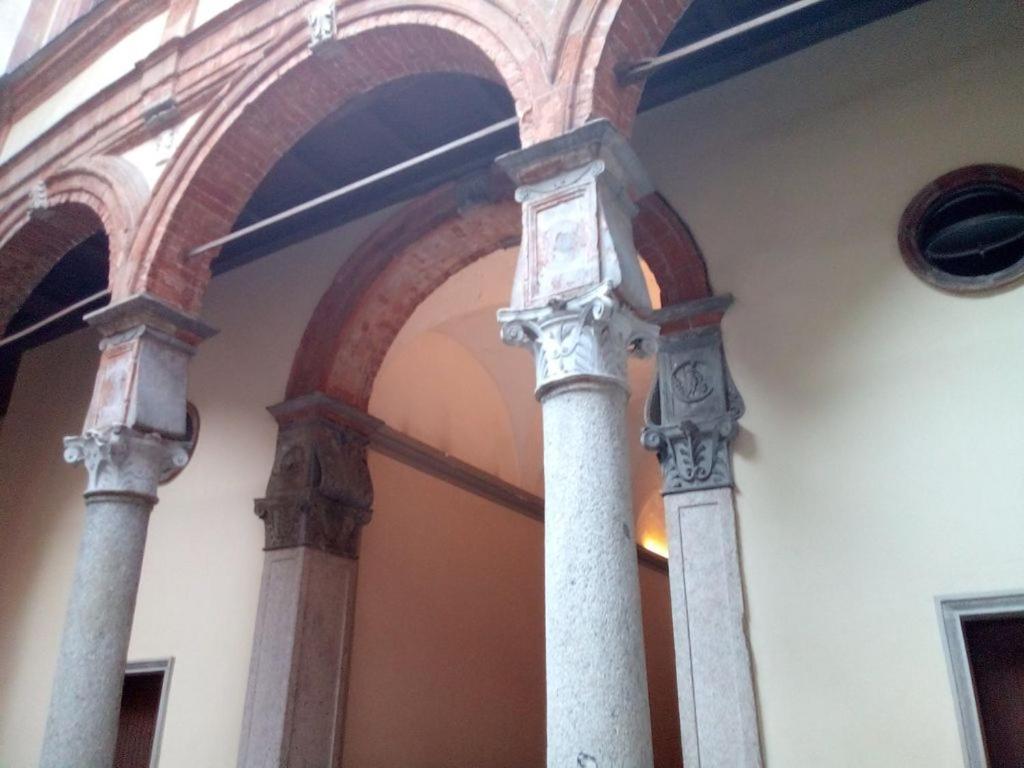 Lovely Apartment Piatti Duomo Milan Exterior photo
