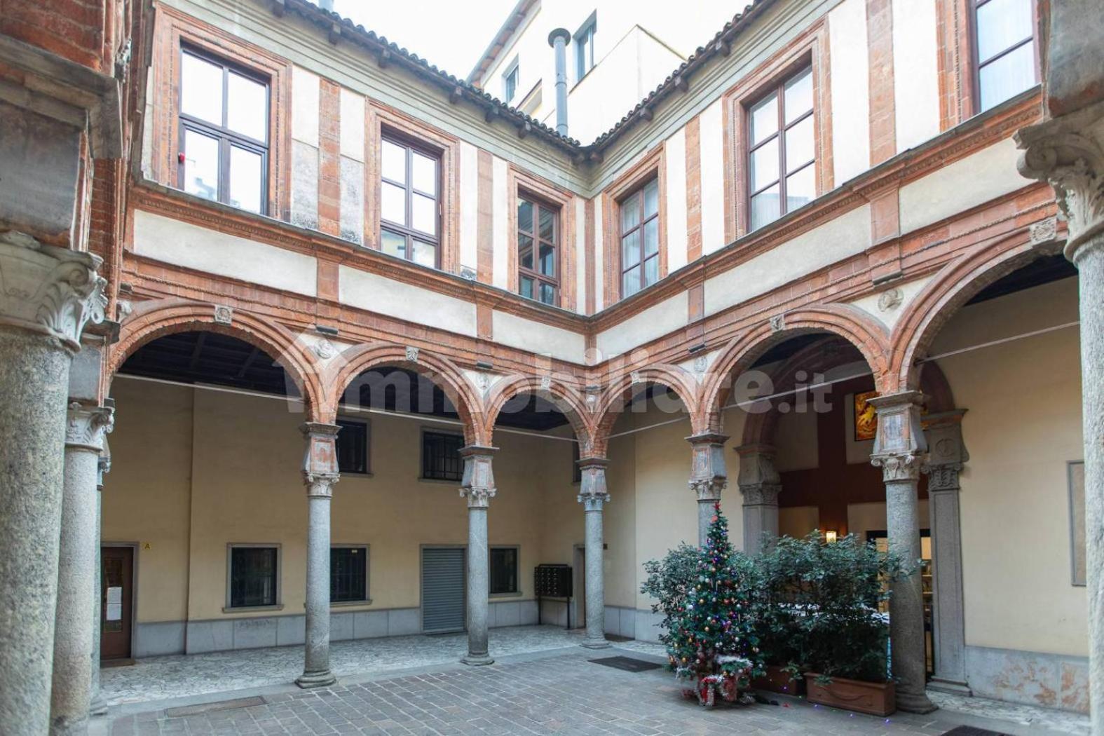 Lovely Apartment Piatti Duomo Milan Exterior photo